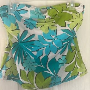 South Point Womens Swimsuit top in size 12